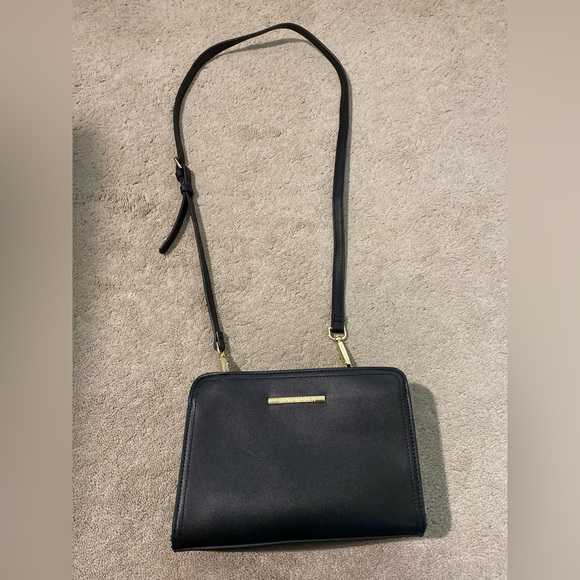 Steve Madden Purse - Picture 1 of 3